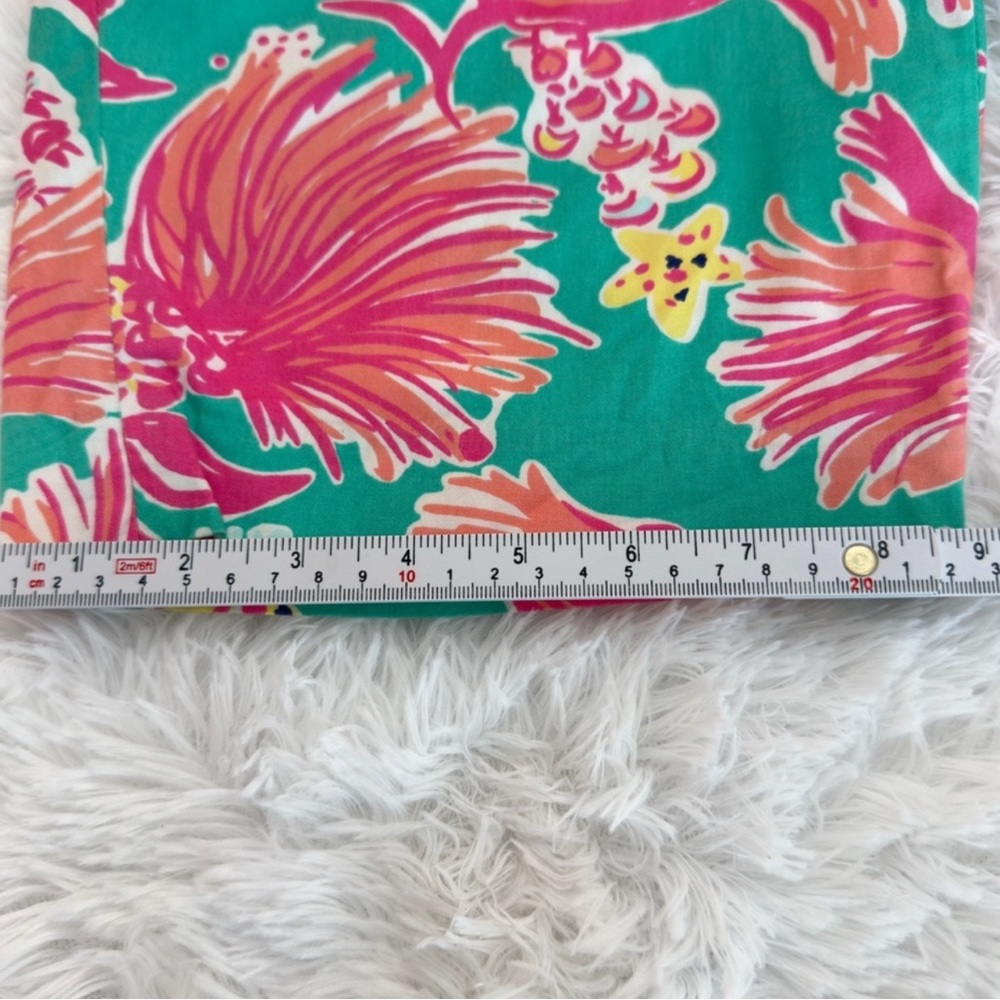 Lilly Pulitzer Lagoon Size 2 - Picture 3 of 8